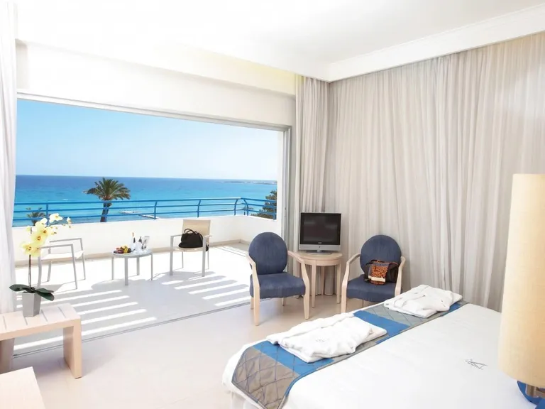 Front Sea View Double or Twin Room — Vrissiana Boutique Beach Hotel, Protaras, Cyprus
