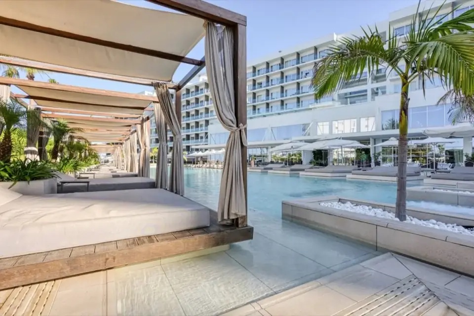Vrissiana Boutique Beach Hotel, Protaras — beachfront hotel photo 10