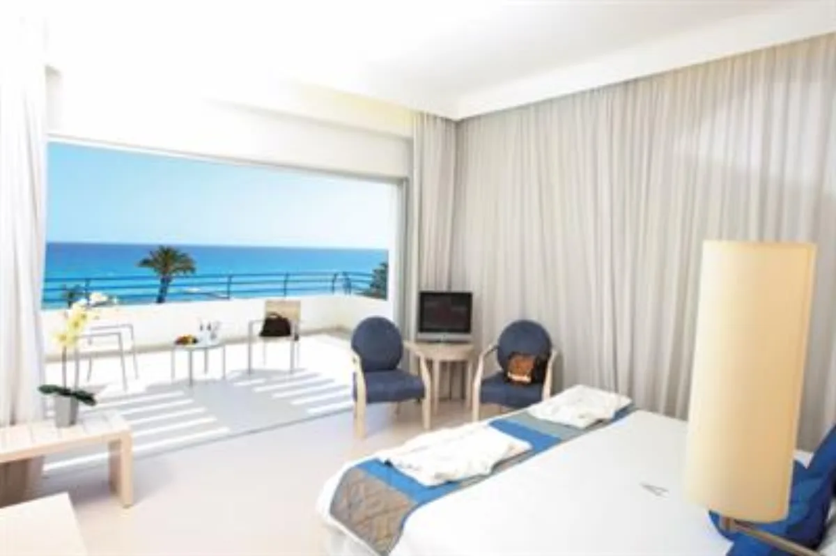Front Sea View Double or Twin Room — Vrissiana Boutique Beach Hotel, Protaras, Cyprus